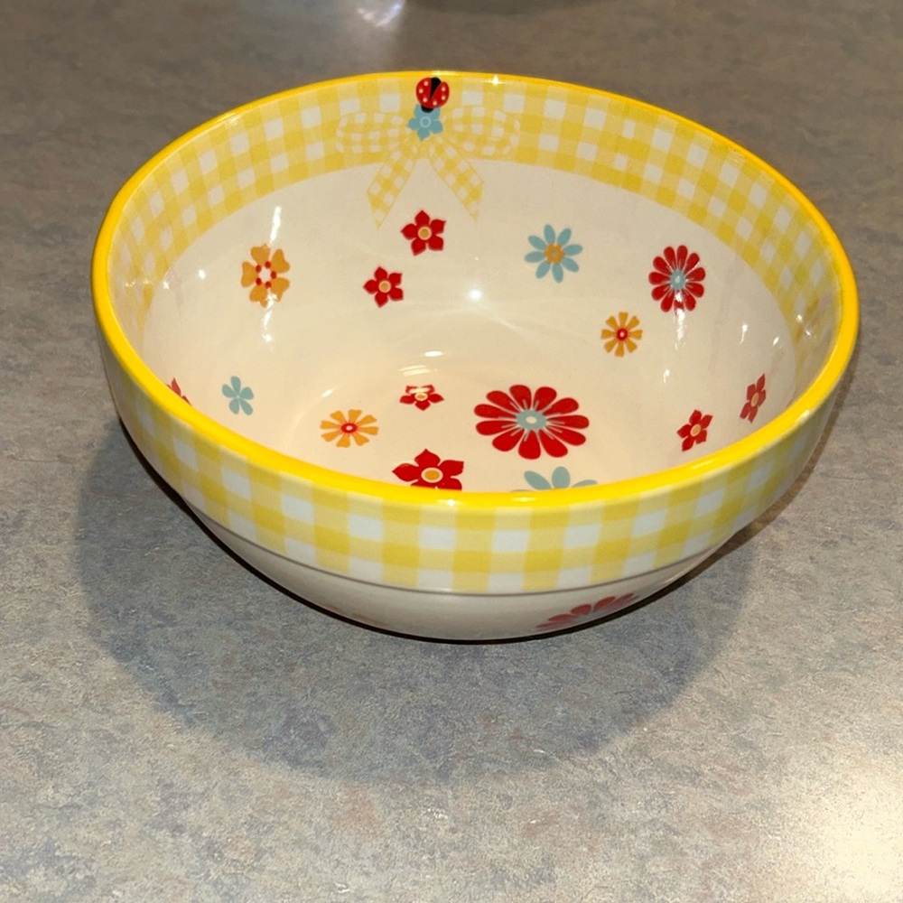 Temp-tations presentable ovenware by Tara. Gingham gardens 1.5 quart.